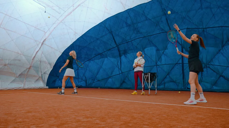 Tenisový trénink s Andreou Sestini Hlaváčkovou